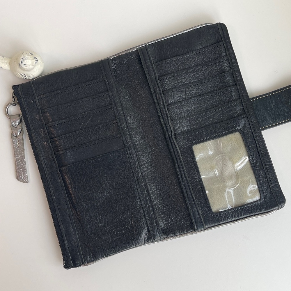 Fossil 🗝️ Genuine Leather Wallet - Picture 4 of 16